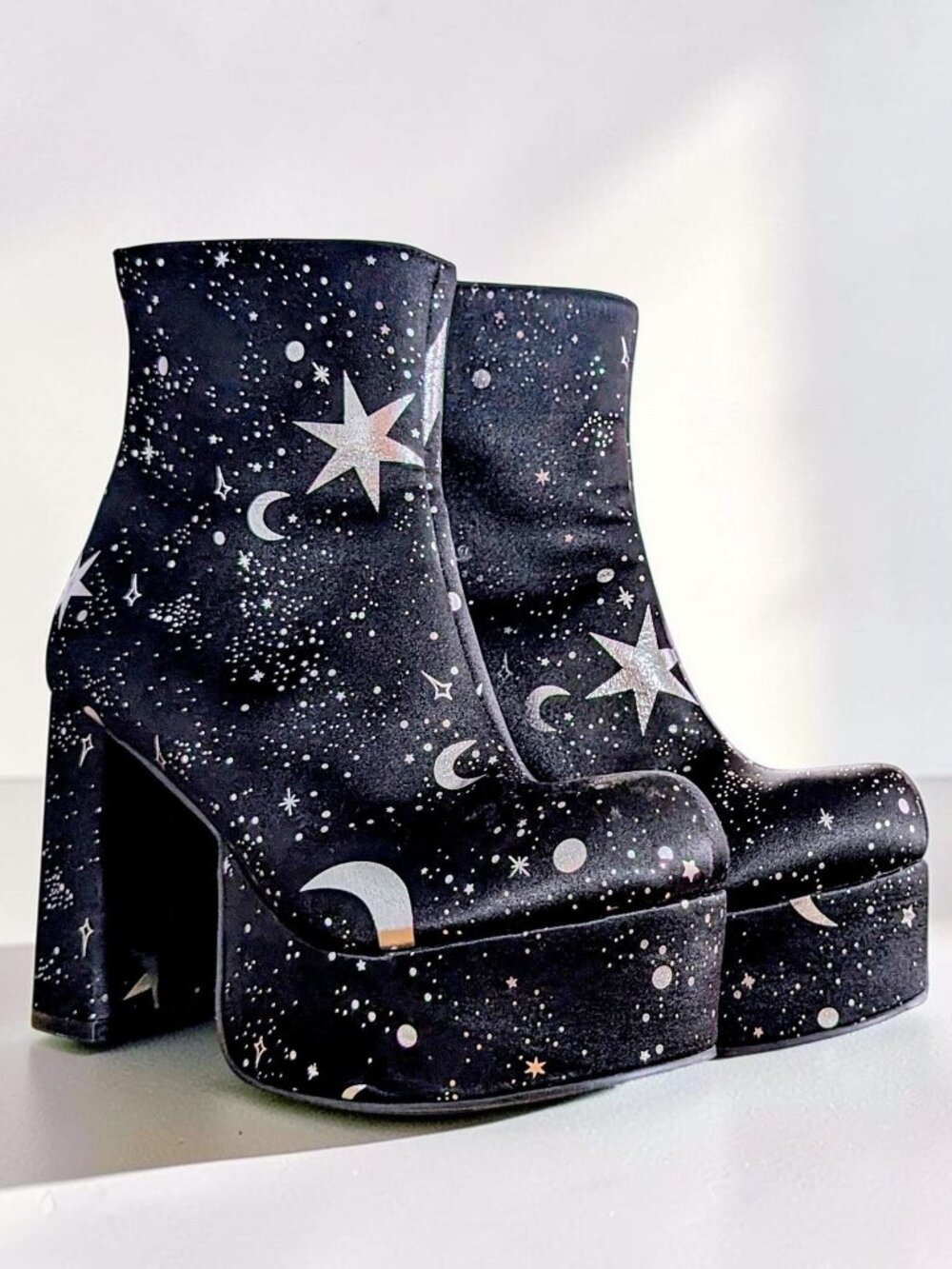 Current Mood black celestial moon stars fairy goth witchy platform boots 7 US